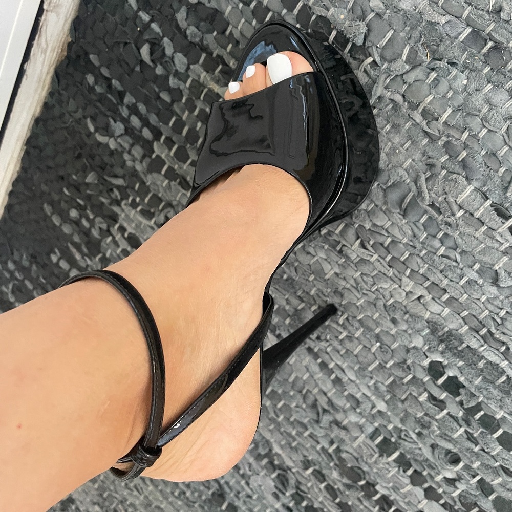 Steve Madden Patent Open Toe Stiletto Shoes
